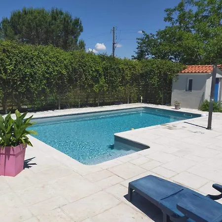 Bed & Breakfast Les Agapanthes Du Frontonnais Bouloc (Haute-Garonne)